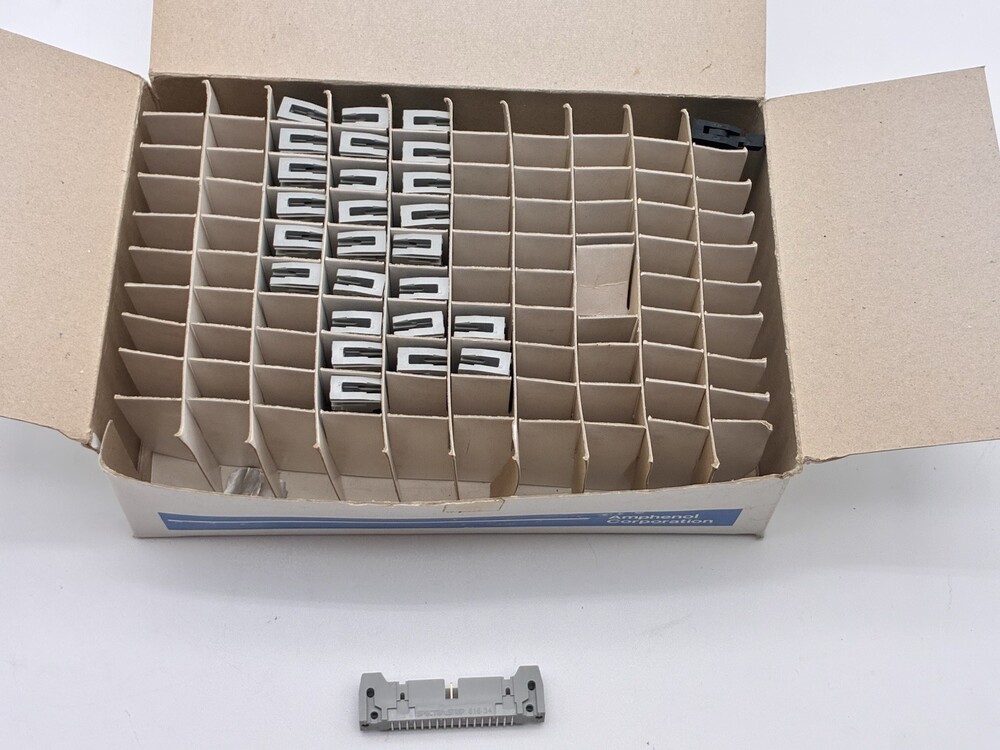 Amphenol Spectra-Strip 816-34 34-Pin Header Connector 234-816-3432-033 NOS
